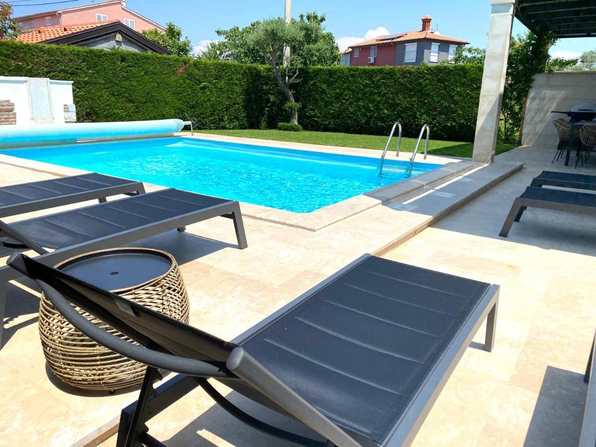 Villa Divina With Private Heated Pool Pula Exterior foto